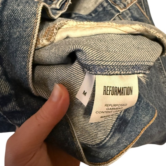 Reformation Levis Collab Denim Jacket with Faux Fur Size Medium - Picture 4 of 5
